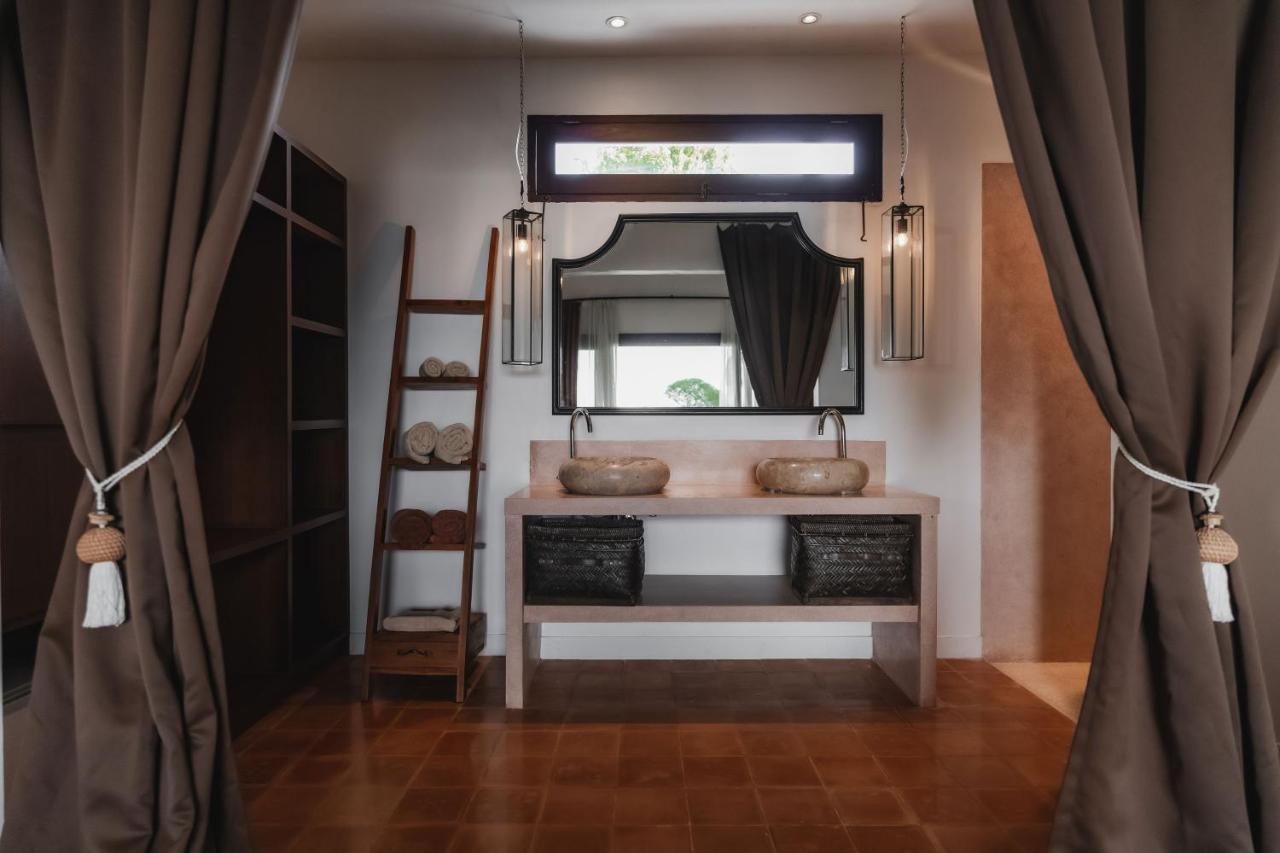 Villa Aram Canggu Buitenkant foto